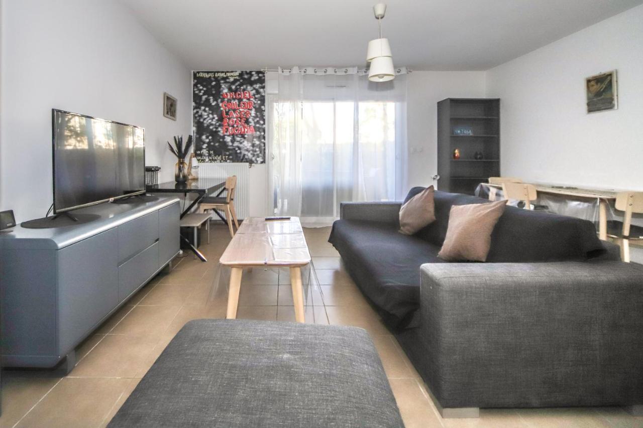 T2 Florescence Proche Montpellier Parking Castelnau-le-Lez Εξωτερικό φωτογραφία
